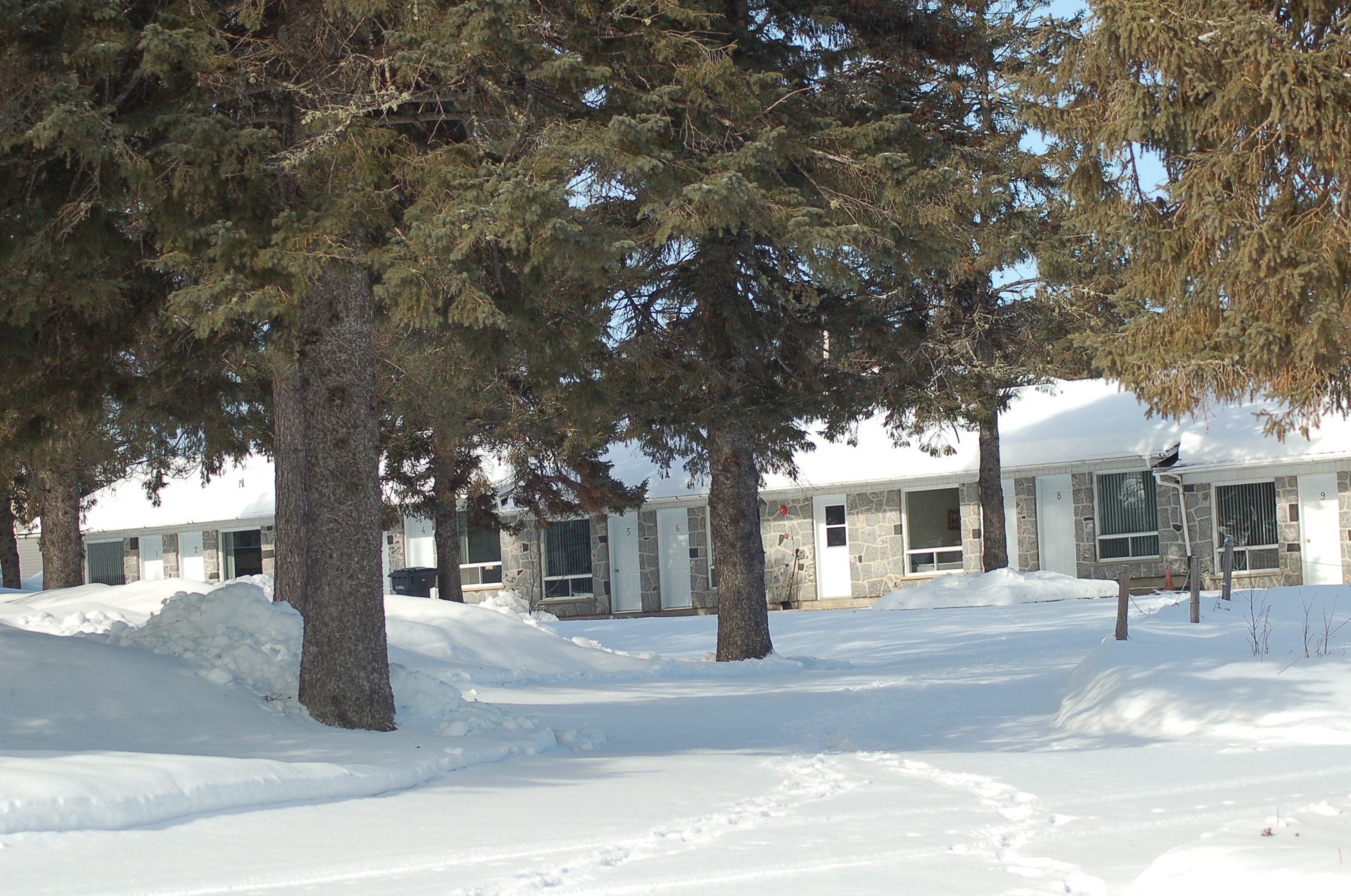 004 Motel Manoir sur le lac