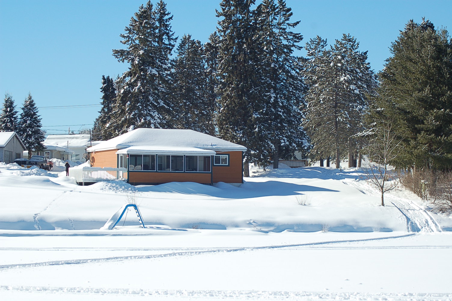 006 Motel Manoir sur le lac